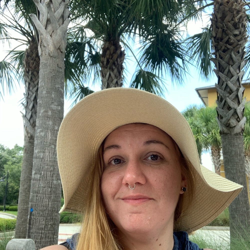 Meet your Posher, Teraelizabeth